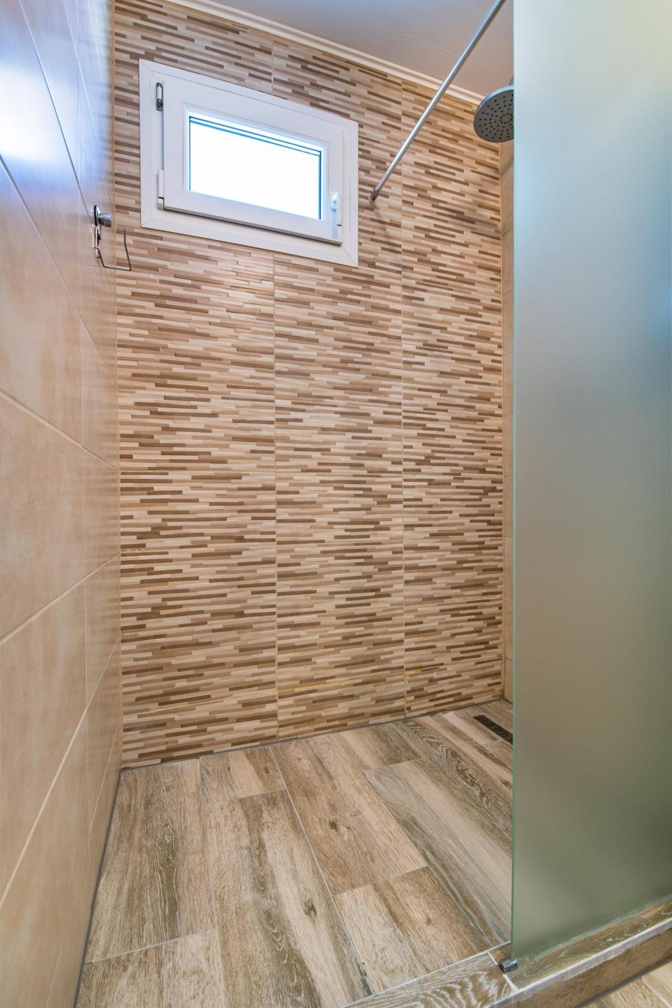 בראשוב Springhome - Cozy Apartment With Balcony & Parking מראה חיצוני תמונה
